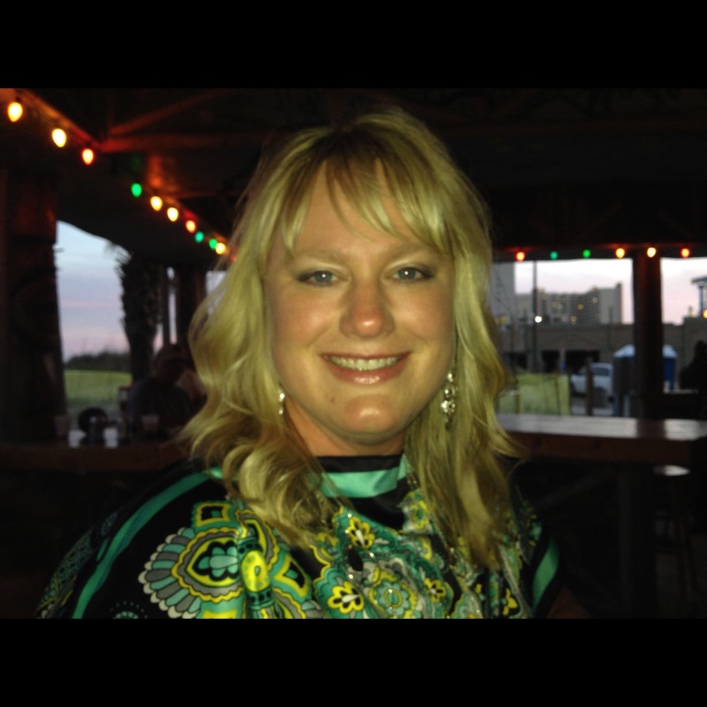 Meet your Posher, Deena